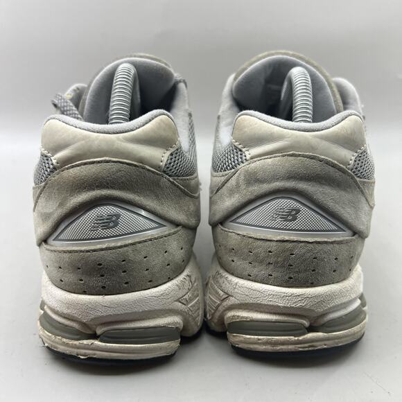 New Balance 2002R Running Shoes Men Size 8.5 D Gray Suede Mesh Comfort Sneakers - Picture 4 of 13